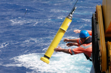 Bio robots make a splash in the Indian Ocean