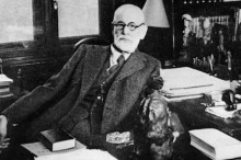 How a Young Sigmund Freud Researched & Got Addicted to Cocaine
